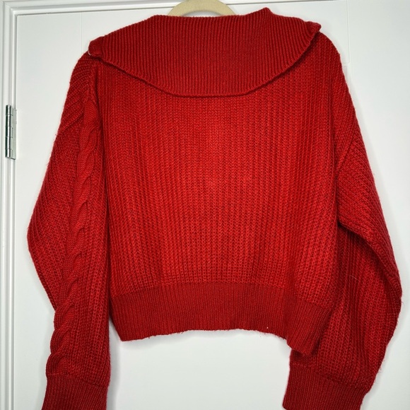 Line and Dot Red Women's Cropped Sweater with Zipper Size Small - Picture 5 of 8